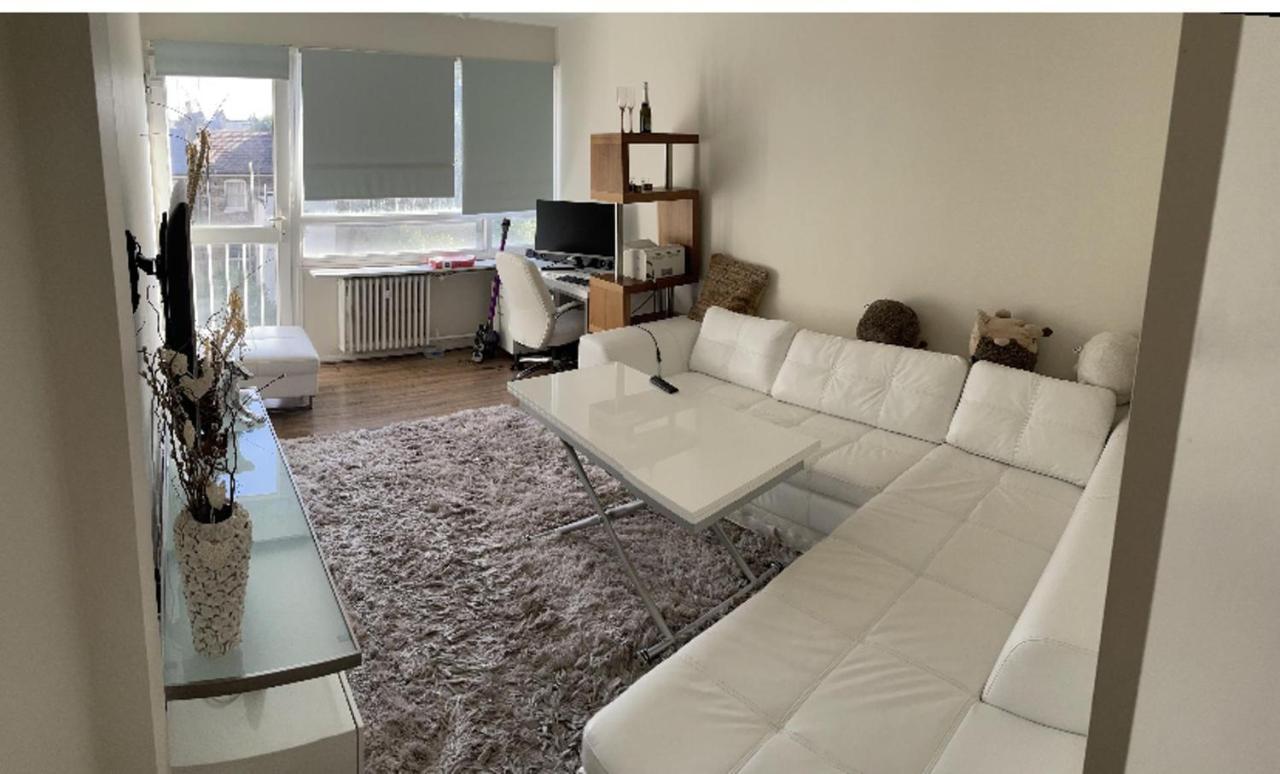 Charming 1-bed Vibrant Location